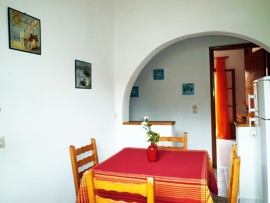 Paraskevi Apartments イプソス エクステリア 写真