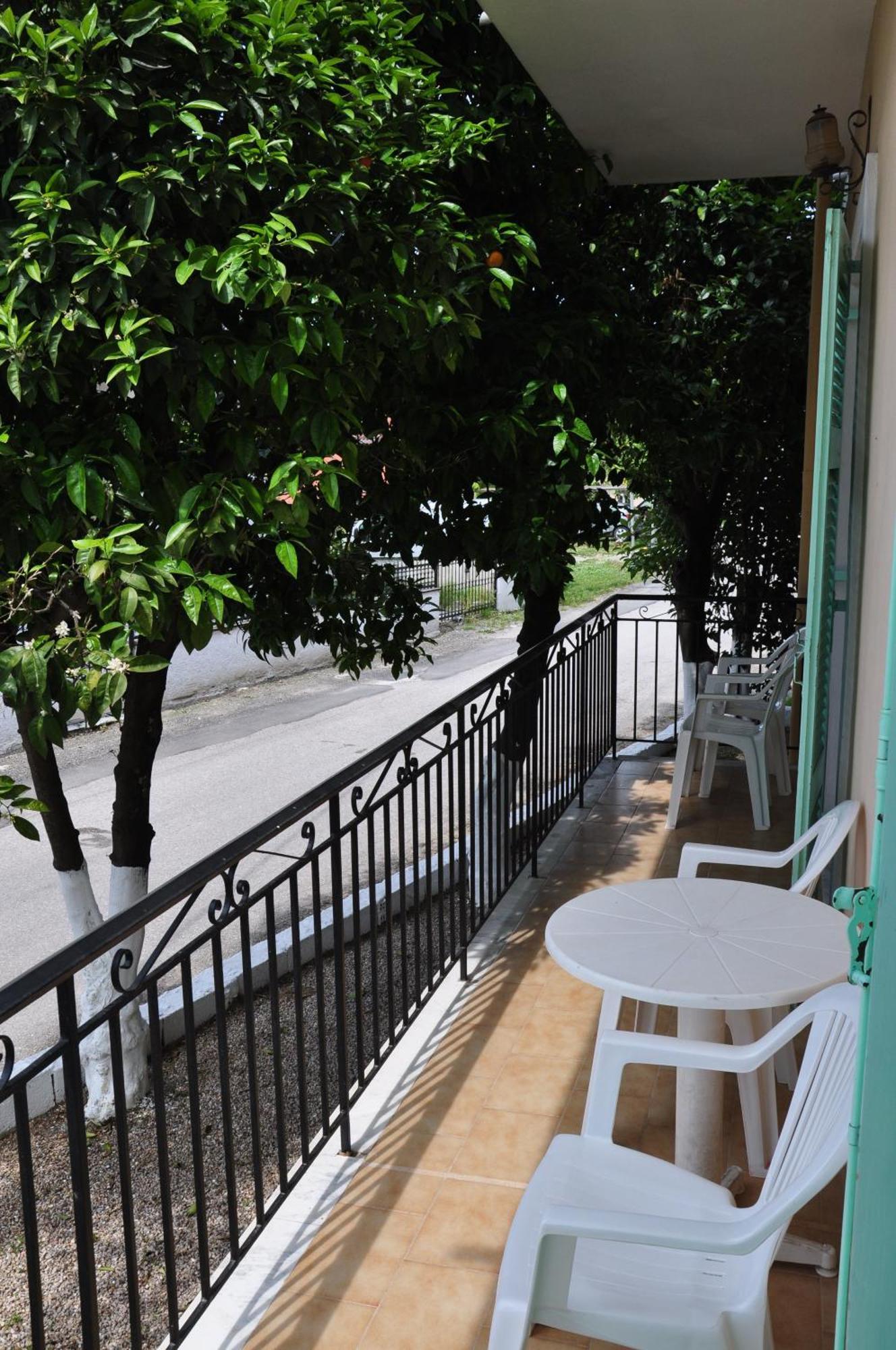 Paraskevi Apartments イプソス エクステリア 写真