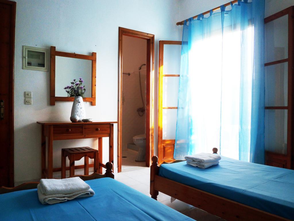 Paraskevi Apartments イプソス 部屋 写真